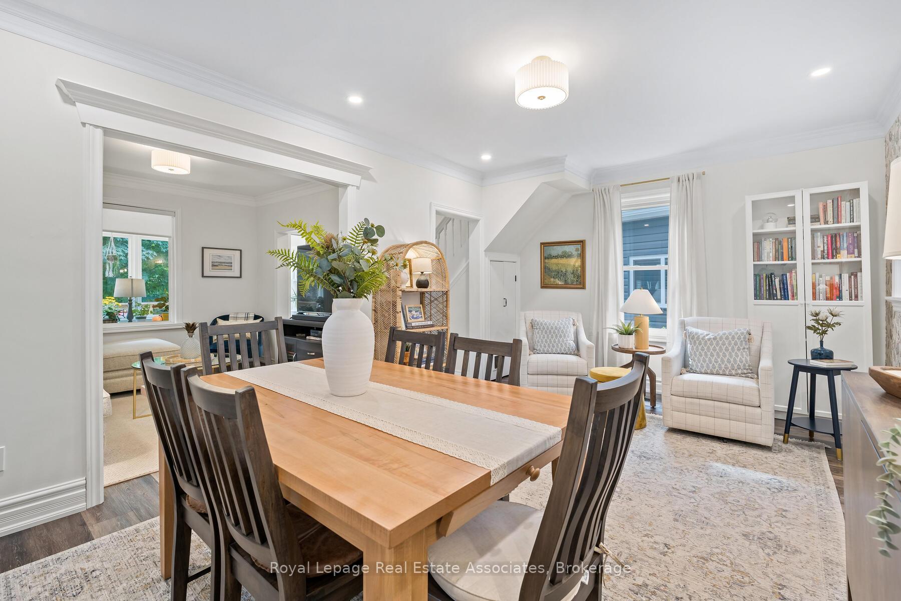 Photo 7 of 119 Crescent Street, Halton Hills, Acton — HOMEH