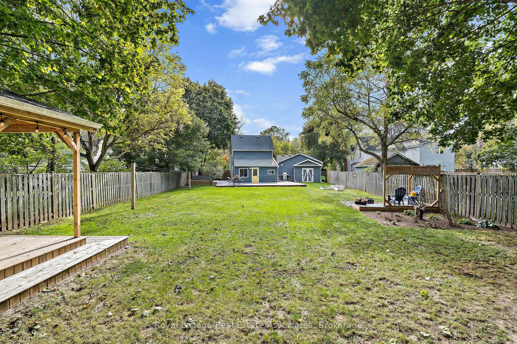 Photo 43 of 119 Crescent Street, Halton Hills, Acton — HOMEH