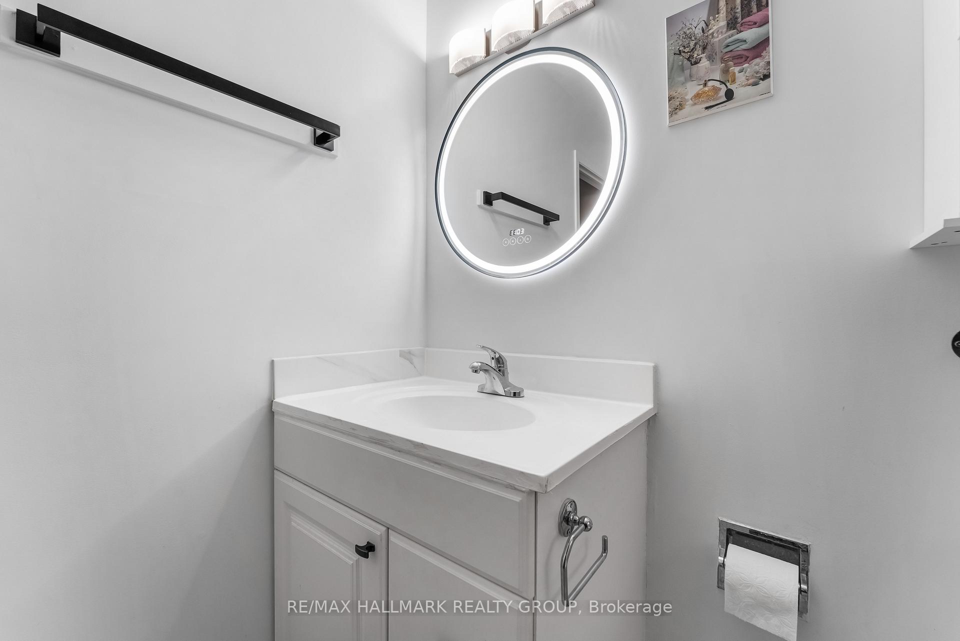 Photo 12 of 591 Eastvale Drive, Ottawa, Beacon Hill North — HOMEH