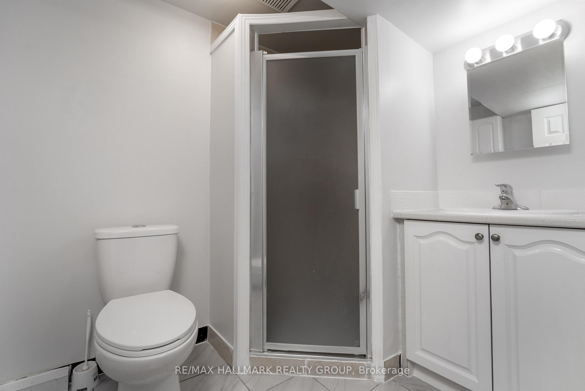 Photo 13 of 591 Eastvale Drive, Ottawa, Beacon Hill North — HOMEH