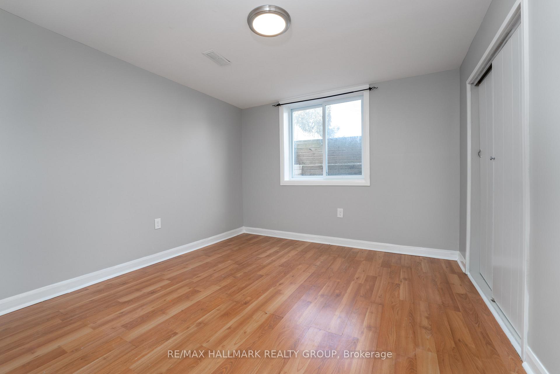 Photo 31 of 591 Eastvale Drive, Ottawa, Beacon Hill North — HOMEH