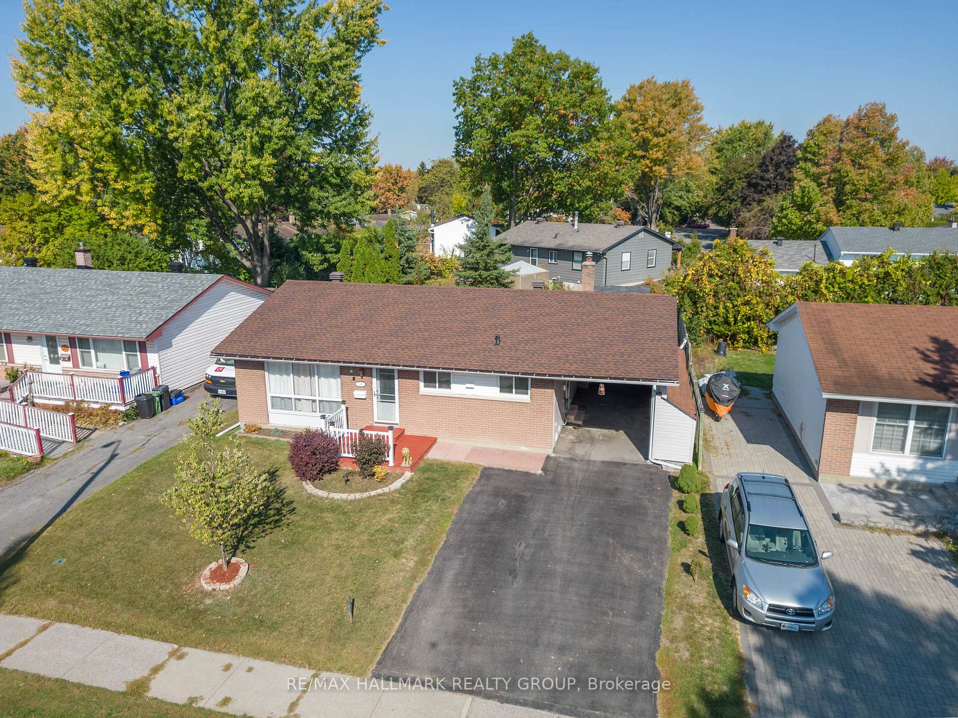 Photo 27 of 591 Eastvale Drive, Ottawa, Beacon Hill North — HOMEH