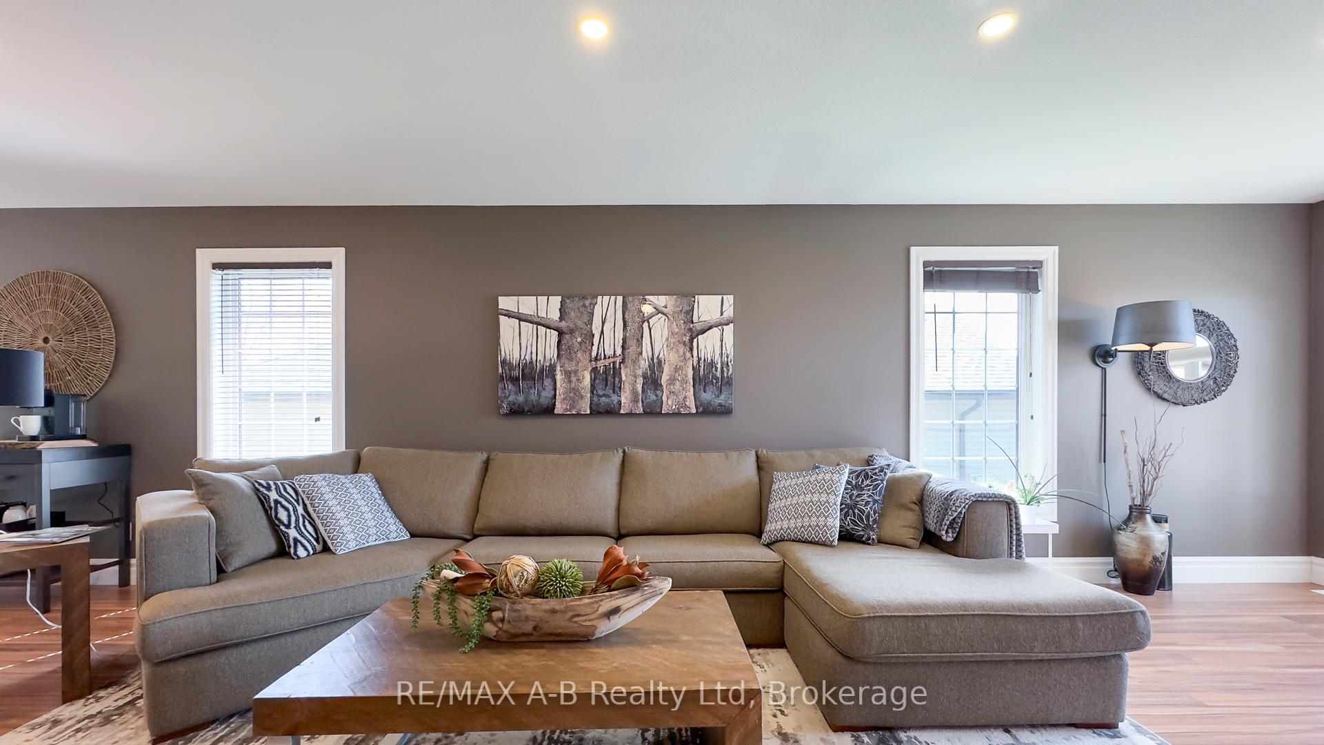 Photo 12 of 83 Sylvia Street, West Perth, Mitchell — HOMEH