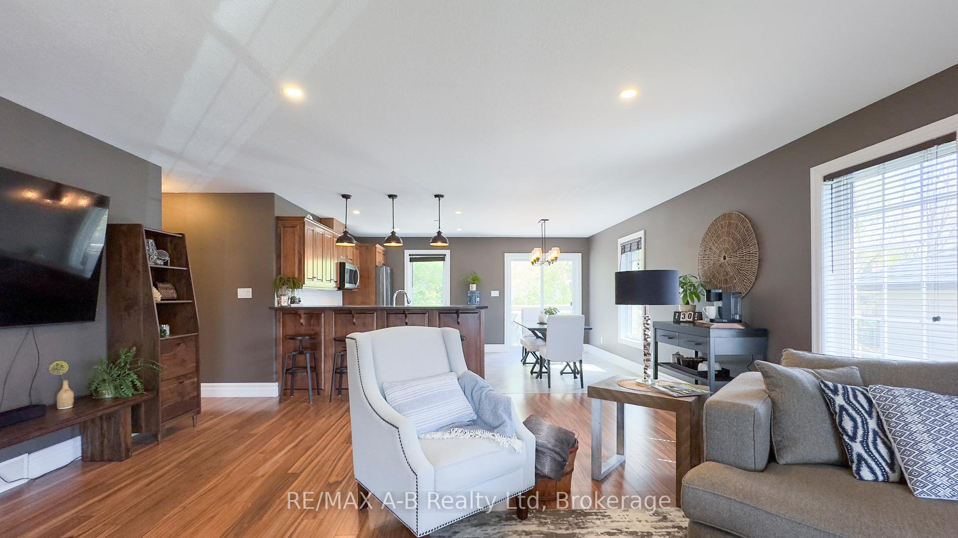 Photo 17 of 83 Sylvia Street, West Perth, Mitchell — HOMEH
