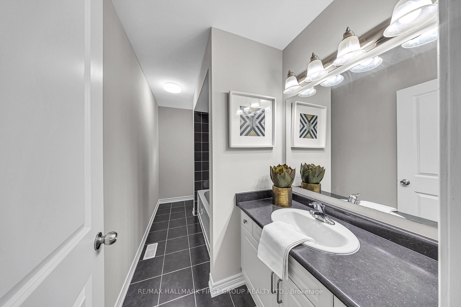 Photo 23 of 111 Fred Jackman Avenue, Clarington, Bowmanville — HOMEH