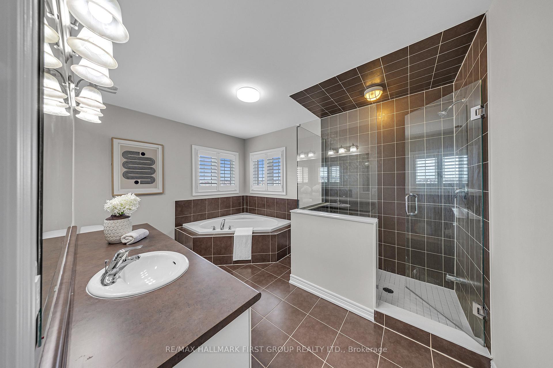Photo 32 of 111 Fred Jackman Avenue, Clarington, Bowmanville — HOMEH