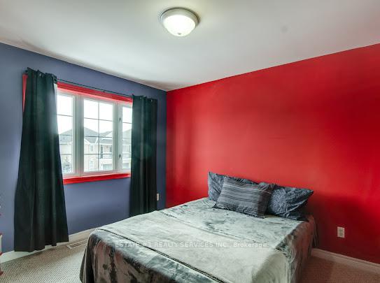 Photo 11 of 32 River Rock Crescent, Brampton, Fletcher's Meadow — HOMEH