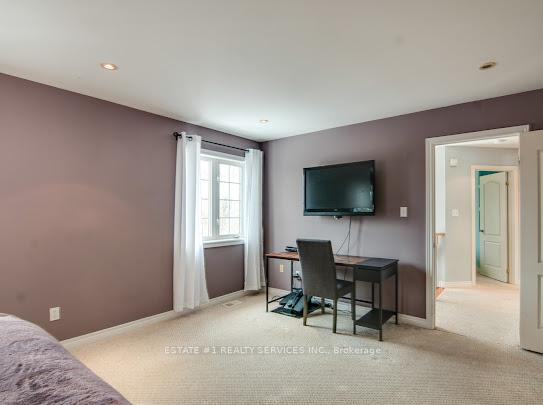 Photo 17 of 32 River Rock Crescent, Brampton, Fletcher's Meadow — HOMEH