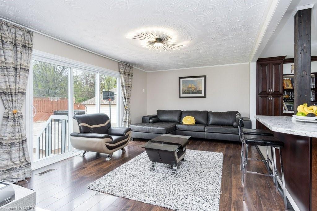 Photo 6 of 146 Harvie Road, Barrie, Holly — HOMEH
