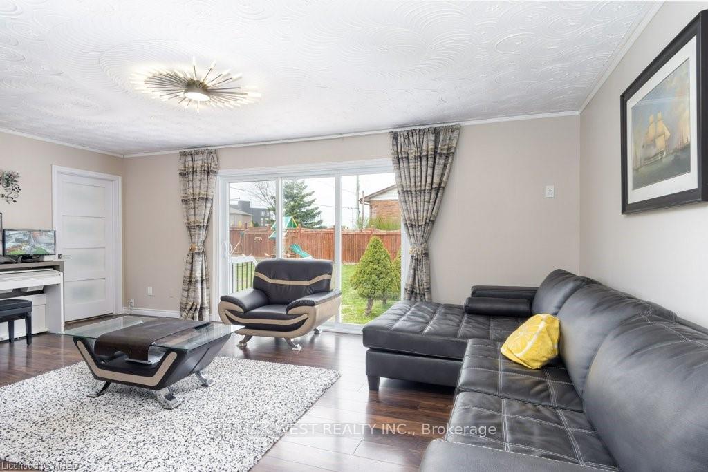 Photo 31 of 146 Harvie Road, Barrie, Holly — HOMEH