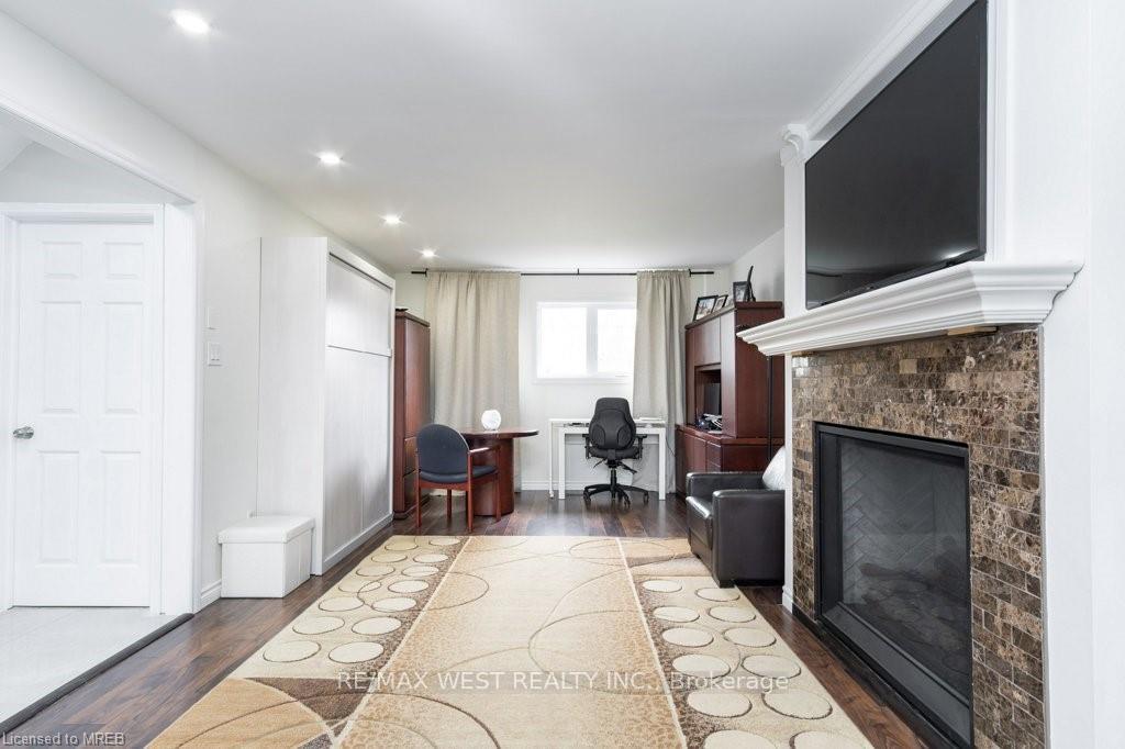 Photo 33 of 146 Harvie Road, Barrie, Holly — HOMEH