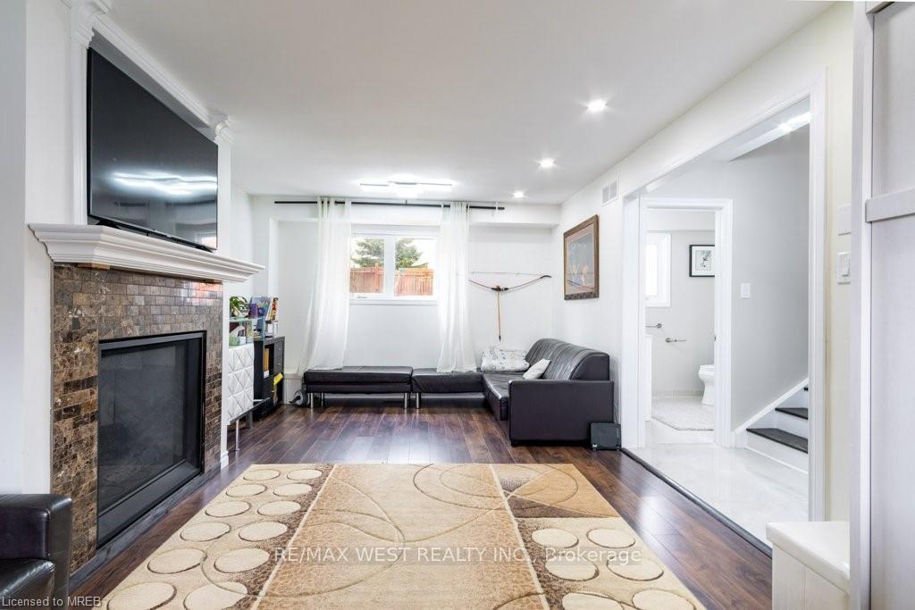 Photo 23 of 146 Harvie Road, Barrie, Holly — HOMEH