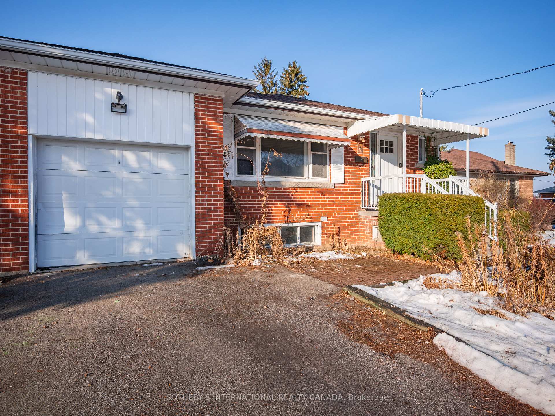 Photo 35 of 4 Riverlea Drive, Etobicoke, Humber Heights — HOMEH