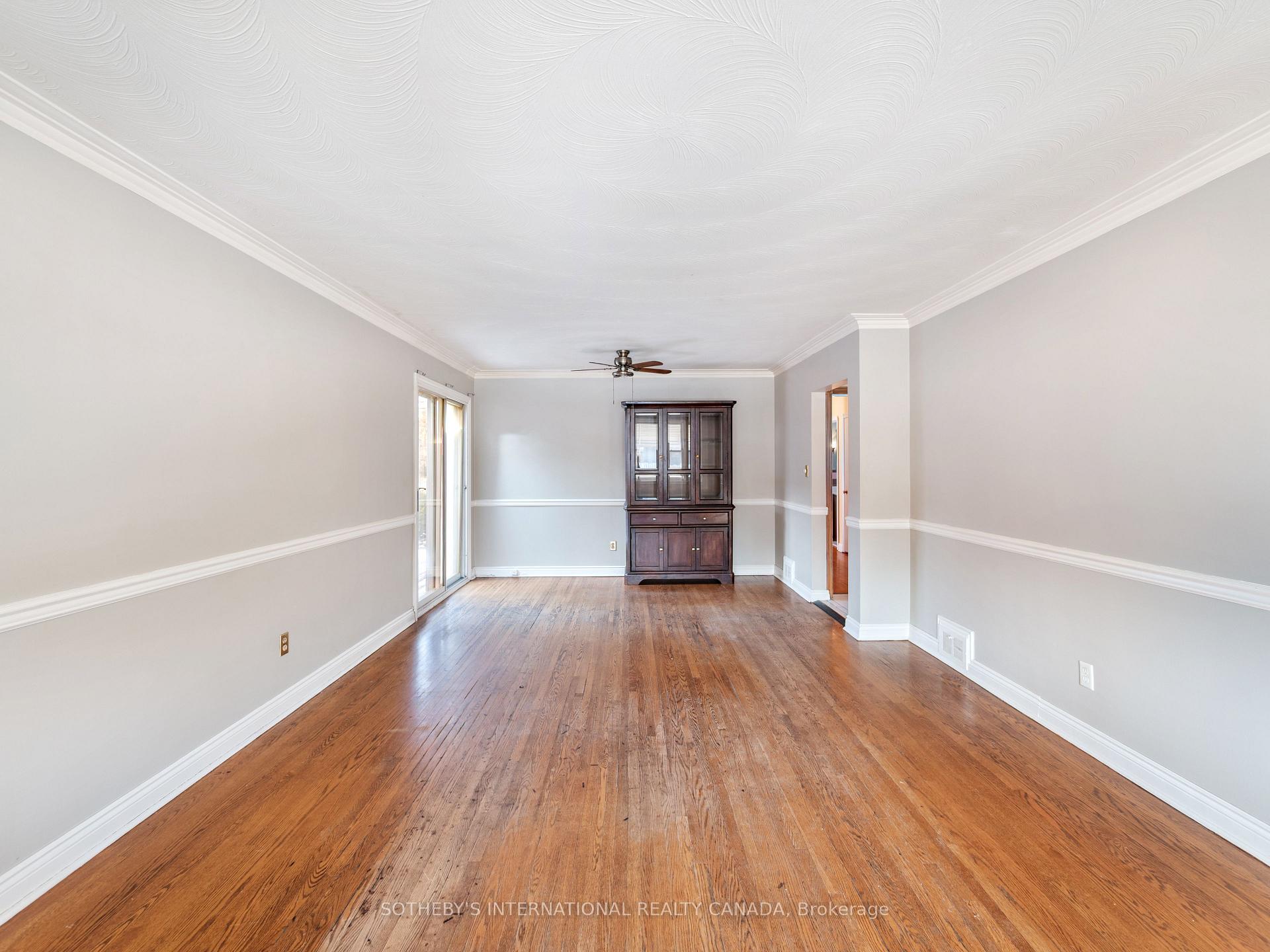 Photo 26 of 4 Riverlea Drive, Etobicoke, Humber Heights — HOMEH