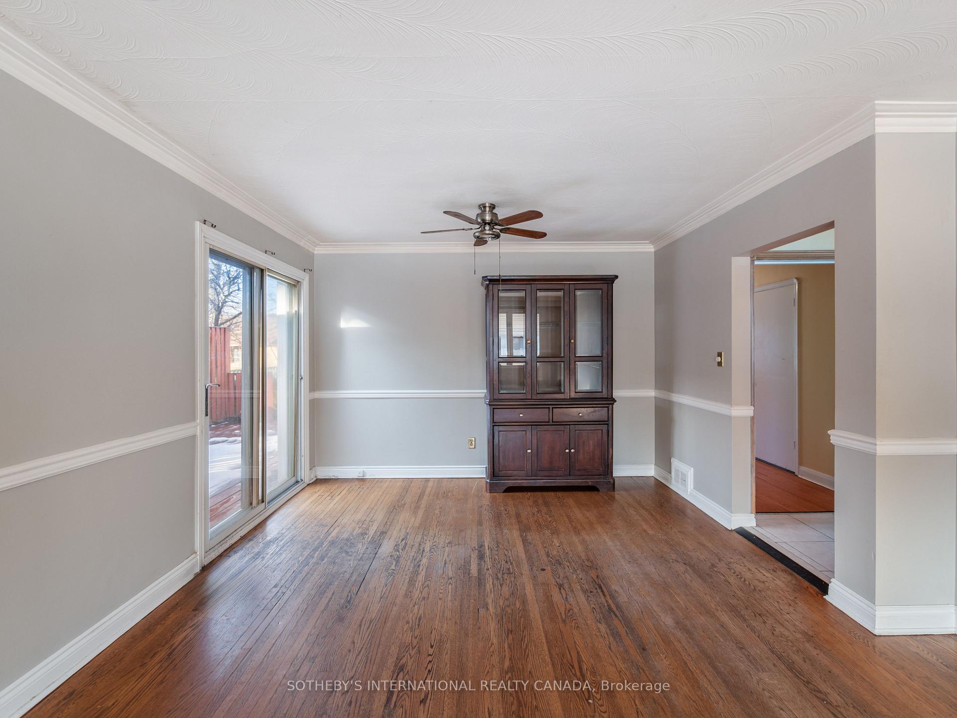 Photo 25 of 4 Riverlea Drive, Etobicoke, Humber Heights — HOMEH