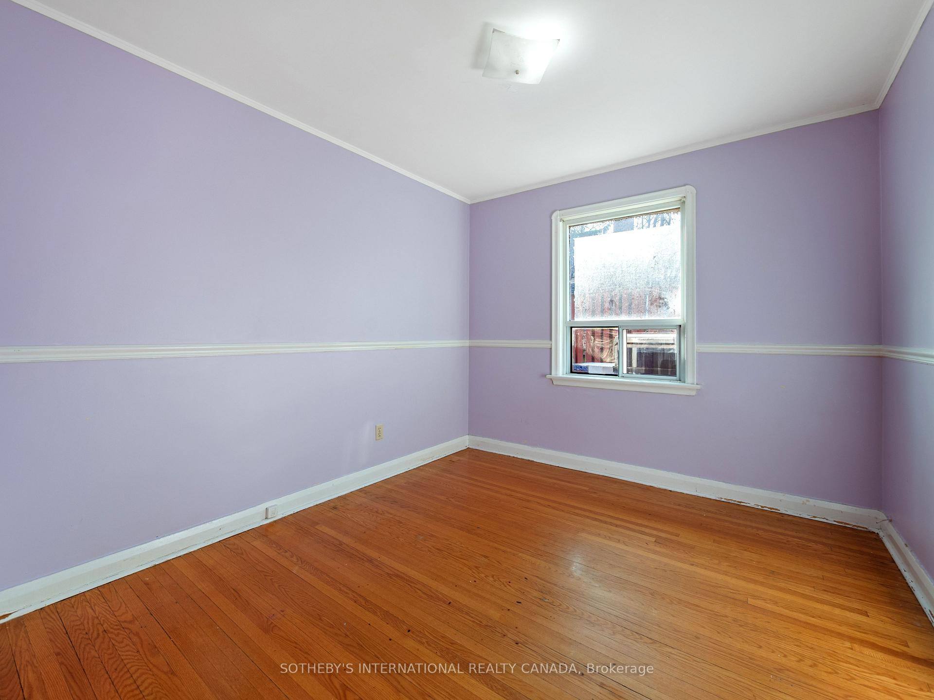 Photo 16 of 4 Riverlea Drive, Etobicoke, Humber Heights — HOMEH