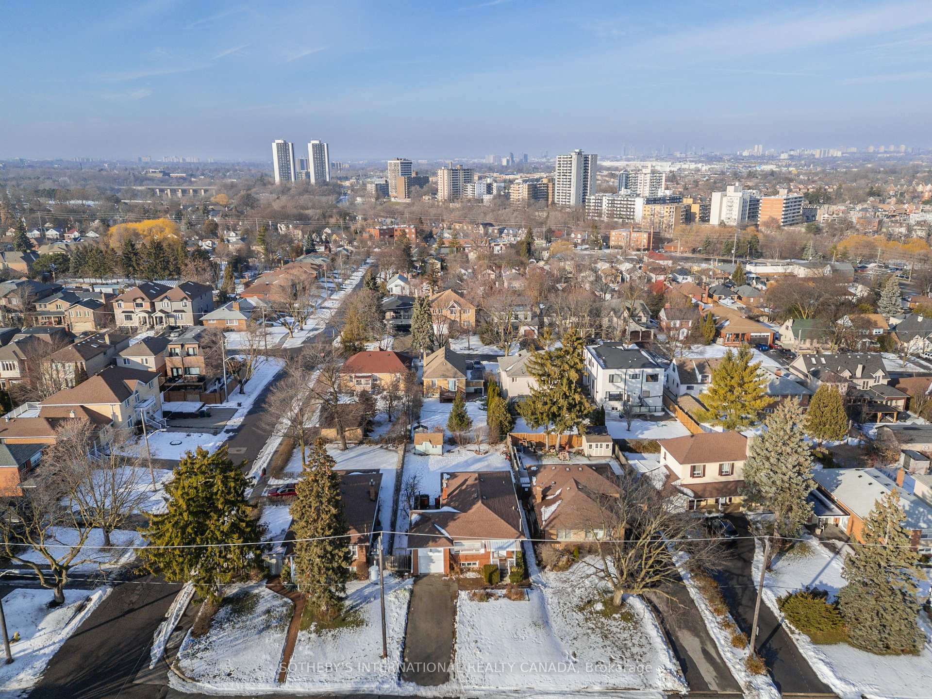 Photo 30 of 4 Riverlea Drive, Etobicoke, Humber Heights — HOMEH