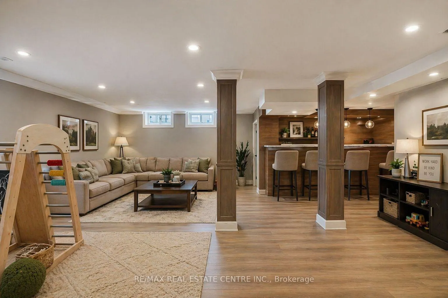 Photo 22 of 904 O'Reilly Crescent, Shelburne — HOMEH