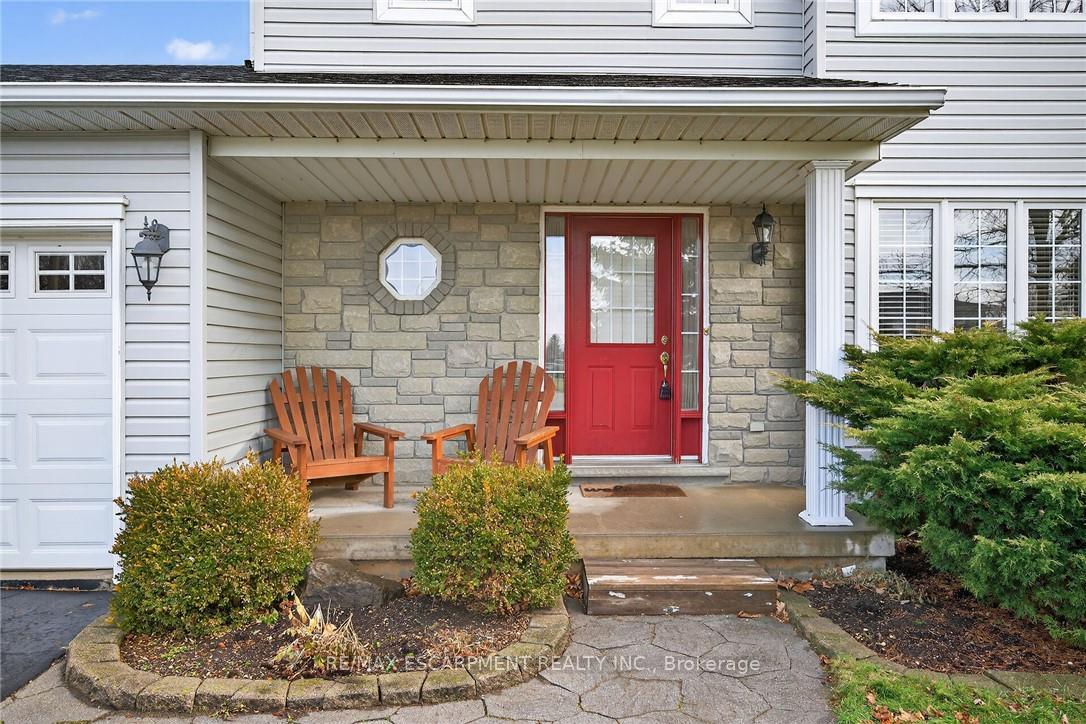 Photo 32 of 33 Oak Crescent, Haldimand — HOMEH