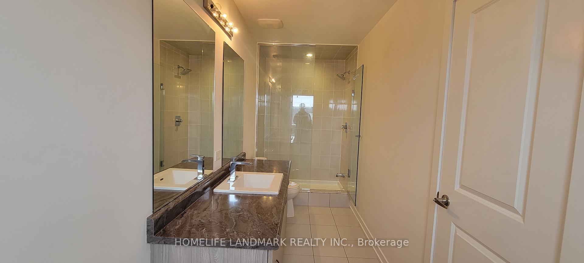 Photo 4 of 2514 Castlegate Crossing, Pickering, Duffin Heights — HOMEH