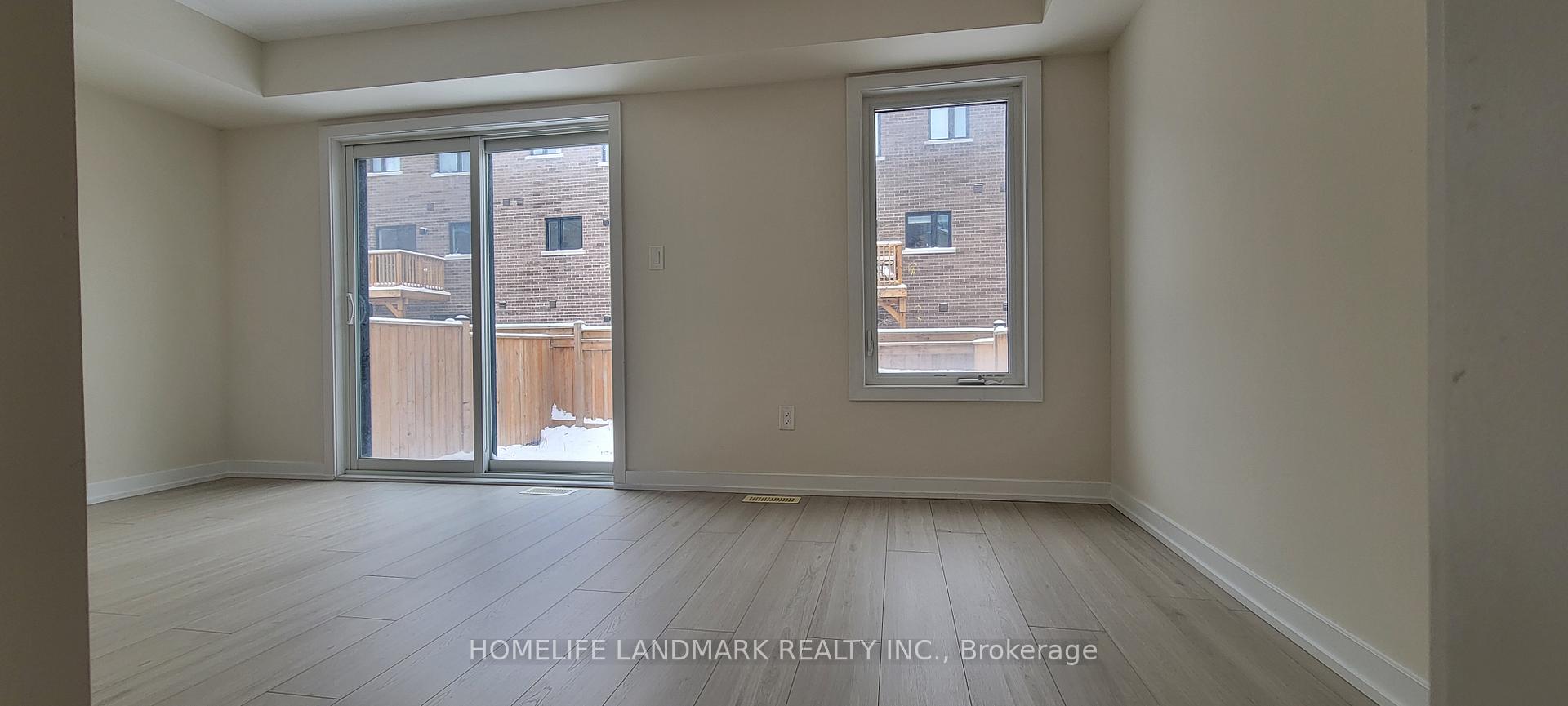 Photo 5 of 2514 Castlegate Crossing, Pickering, Duffin Heights — HOMEH