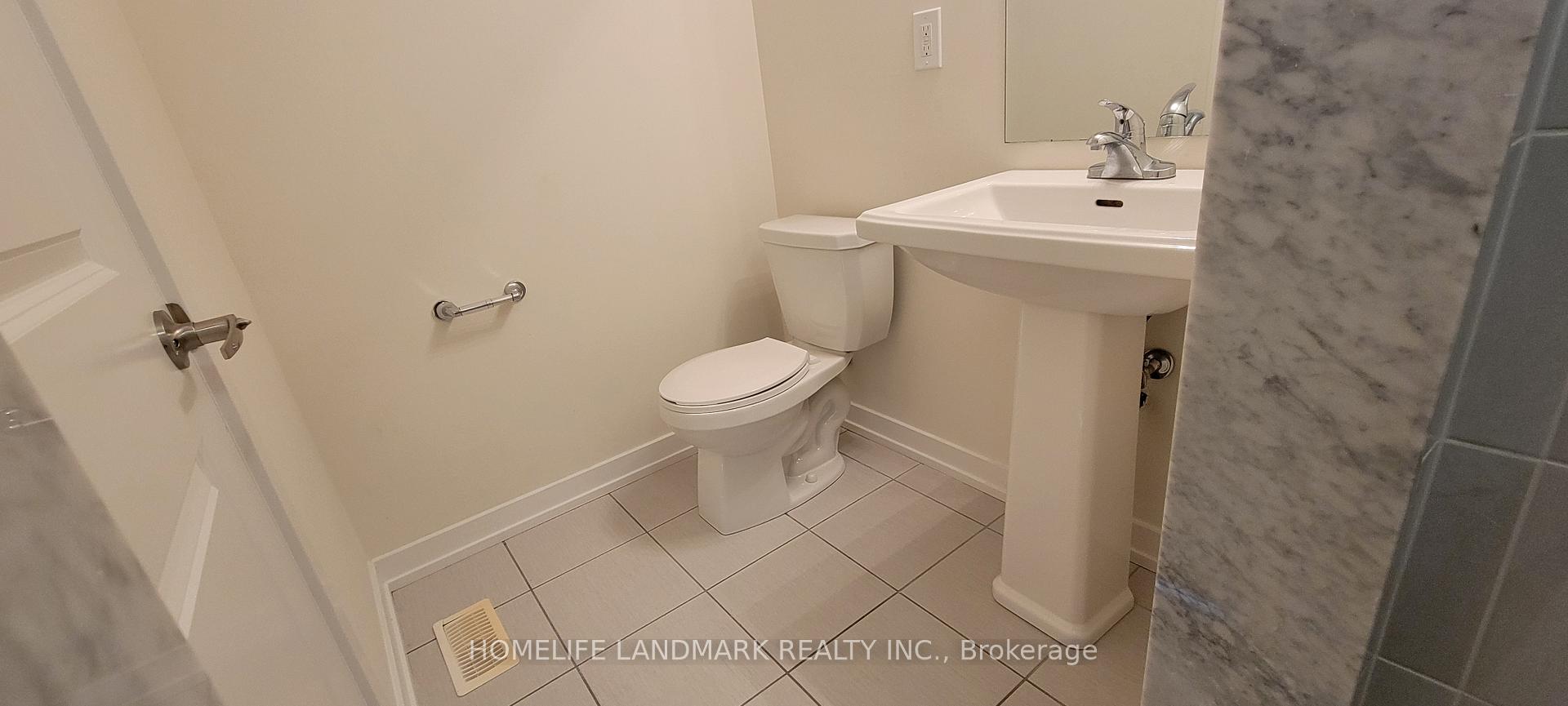 Photo 7 of 2514 Castlegate Crossing, Pickering, Duffin Heights — HOMEH