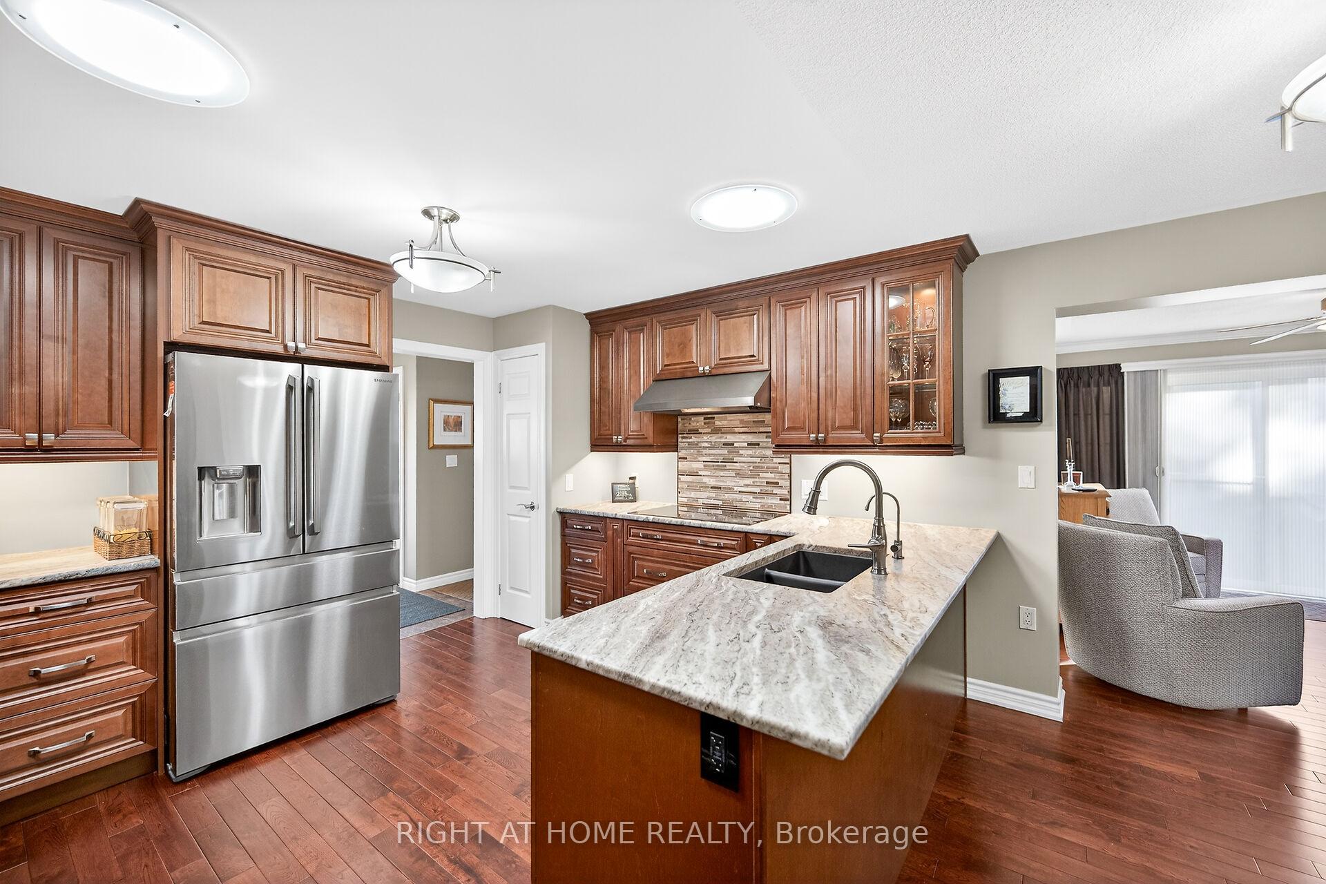 Photo 21 of 110 Kilroot Place, Hamilton, Rural Flamborough — HOMEH