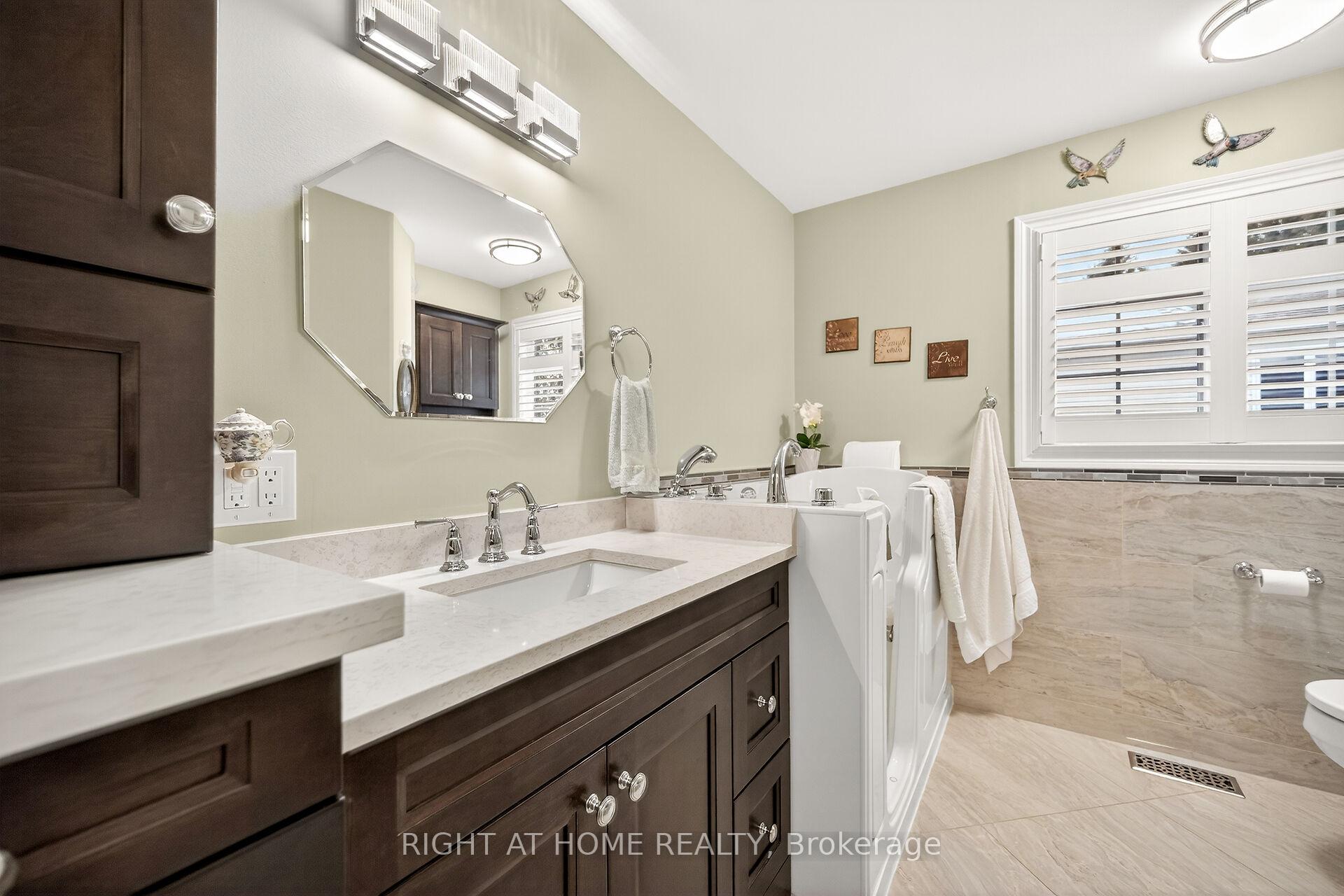 Photo 39 of 110 Kilroot Place, Hamilton, Rural Flamborough — HOMEH