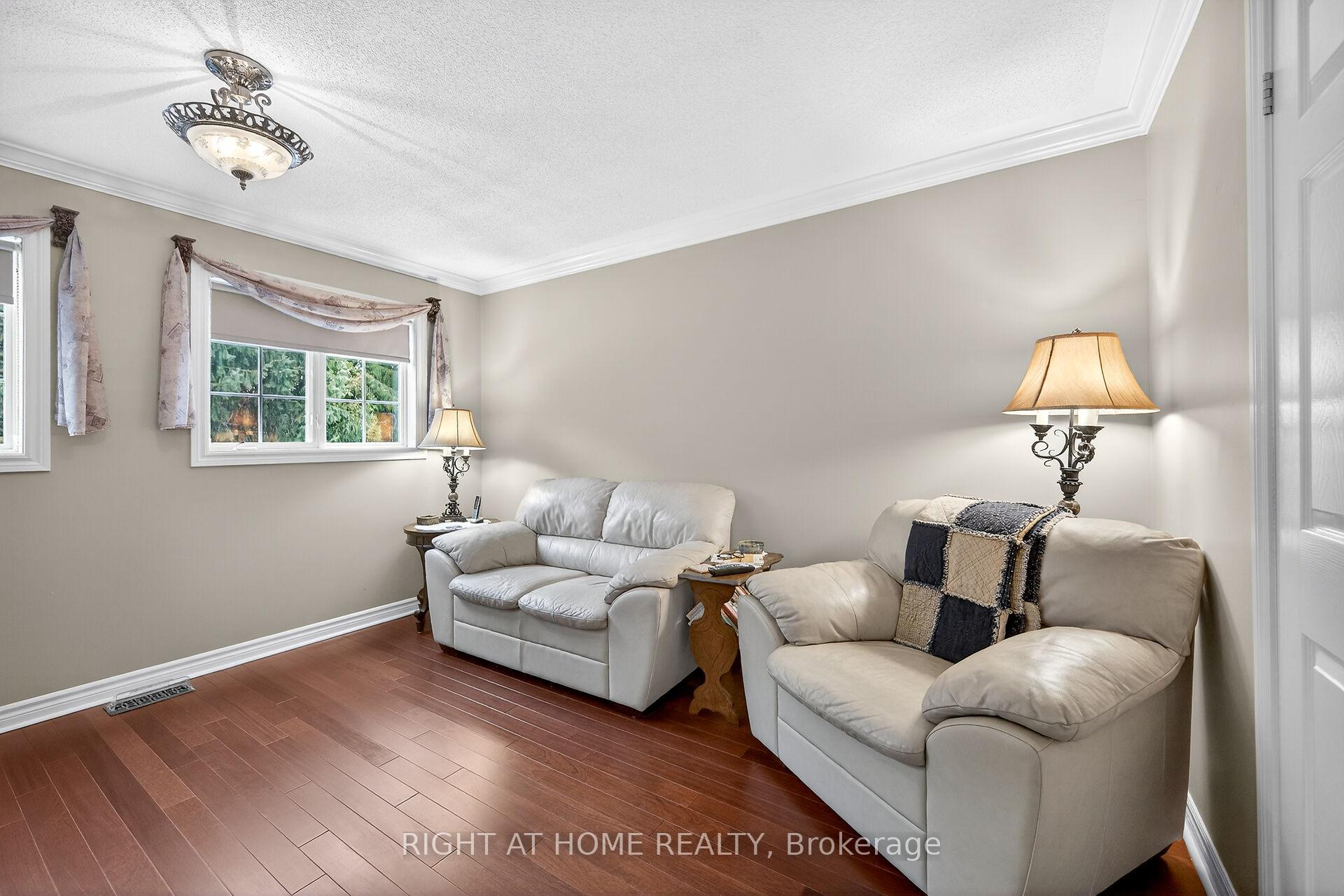 Photo 13 of 110 Kilroot Place, Hamilton, Rural Flamborough — HOMEH