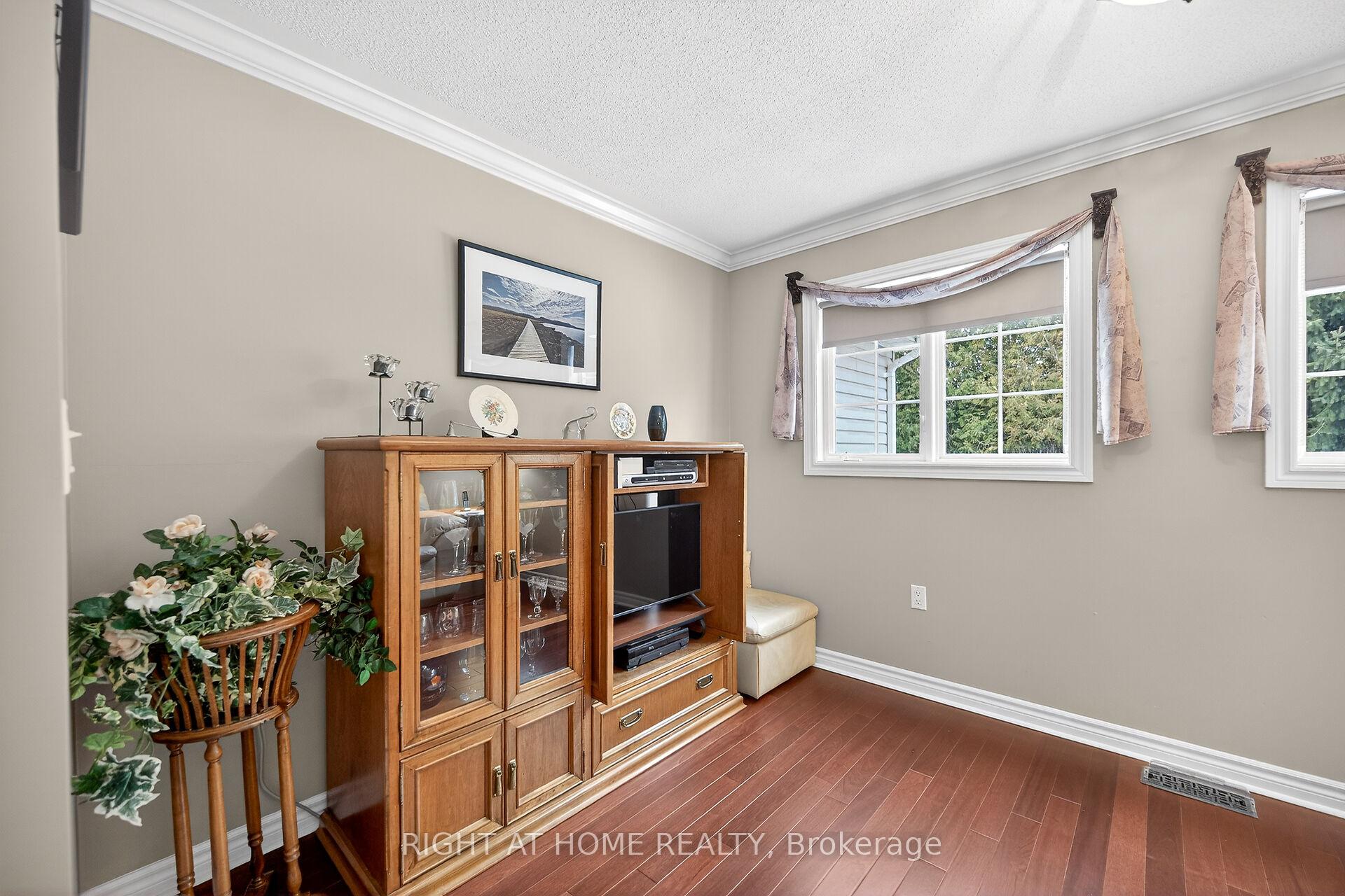 Photo 33 of 110 Kilroot Place, Hamilton, Rural Flamborough — HOMEH