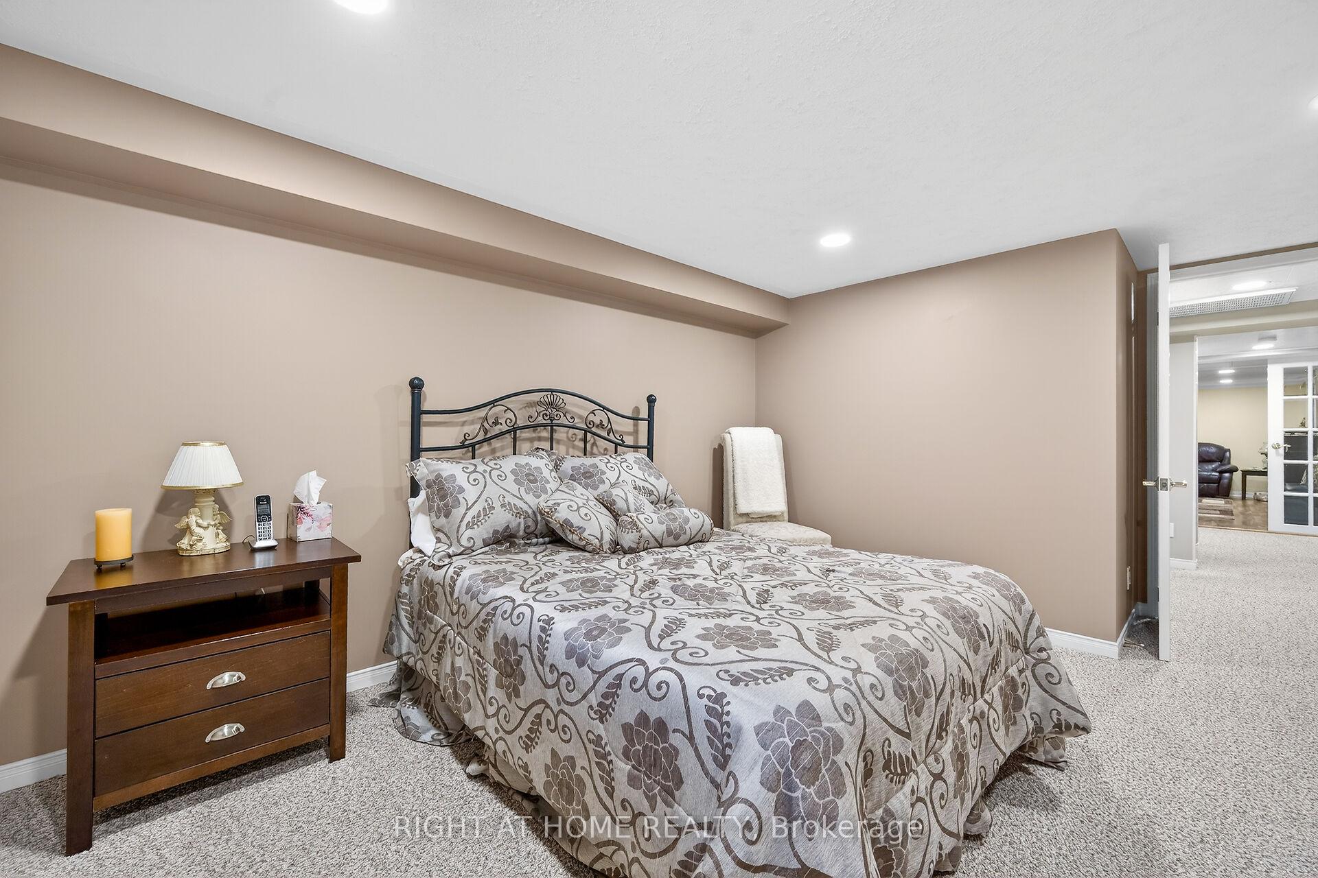 Photo 46 of 110 Kilroot Place, Hamilton, Rural Flamborough — HOMEH
