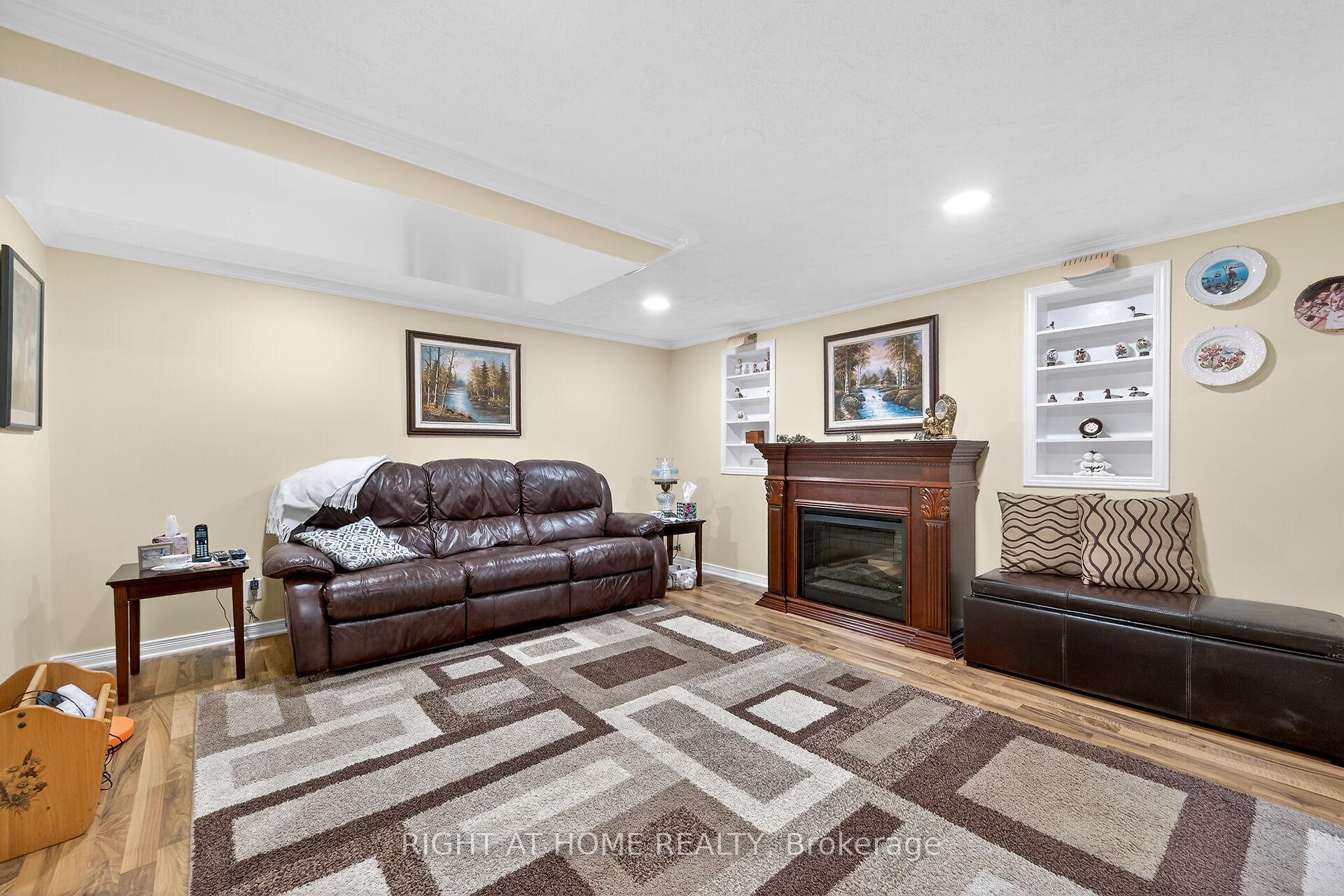 Photo 15 of 110 Kilroot Place, Hamilton, Rural Flamborough — HOMEH