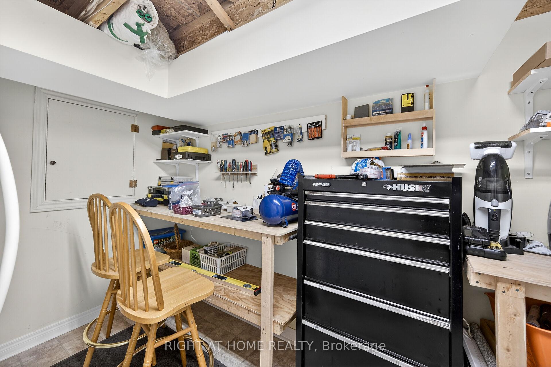 Photo 18 of 110 Kilroot Place, Hamilton, Rural Flamborough — HOMEH
