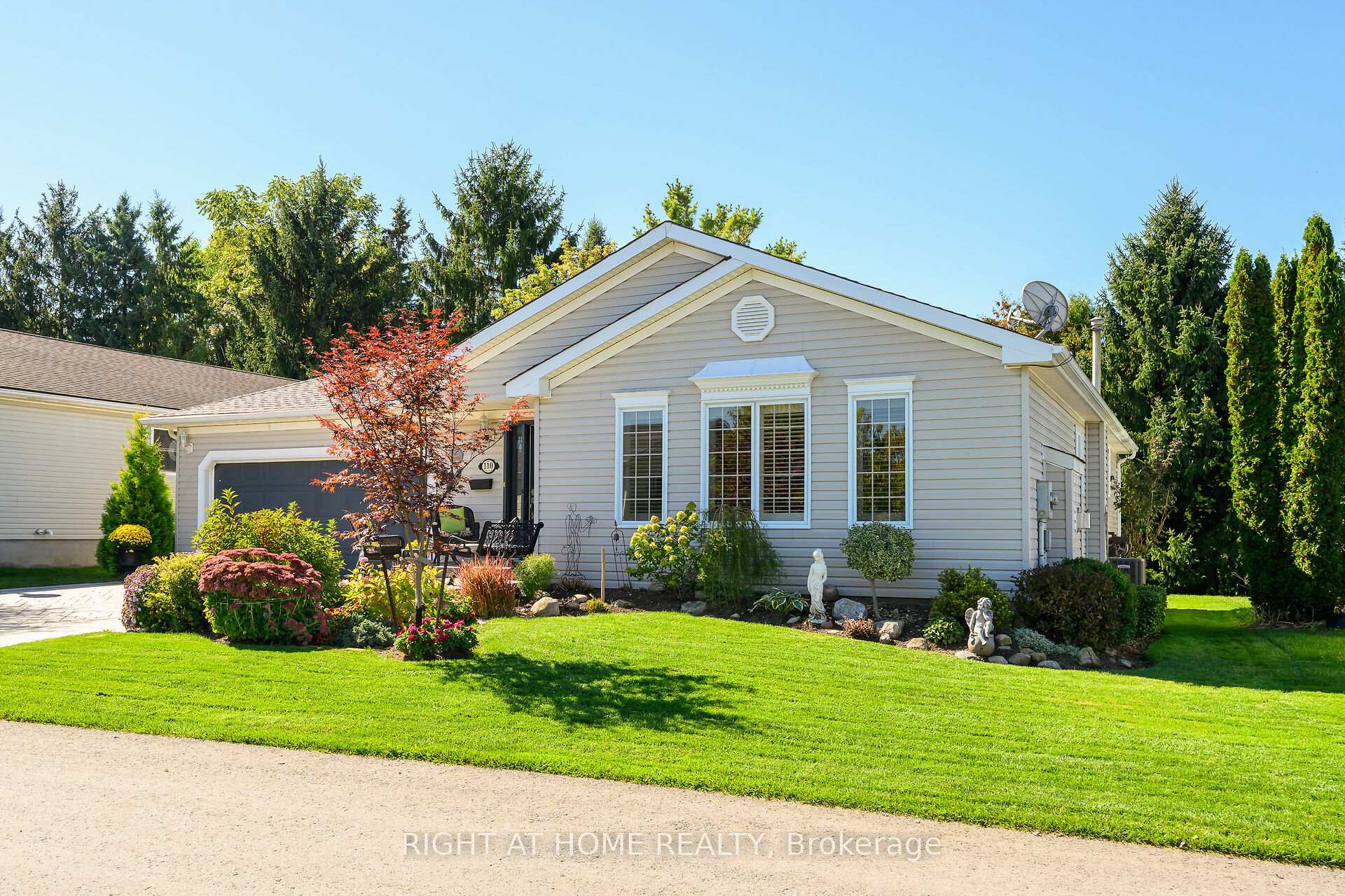 Photo 24 of 110 Kilroot Place, Hamilton, Rural Flamborough — HOMEH