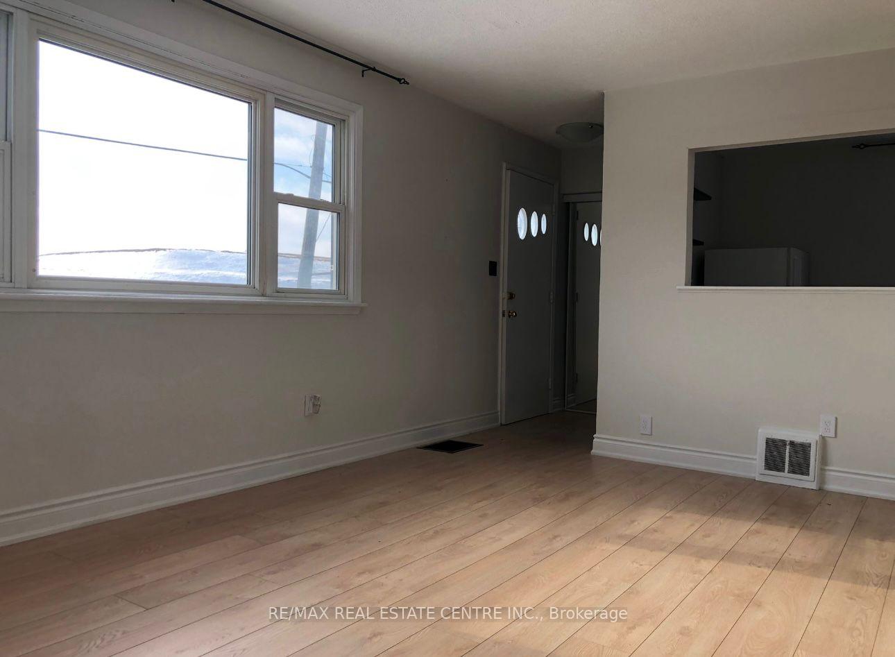 Photo 9 of 25 Hayes Avenue, Hamilton, McQuesten — HOMEH