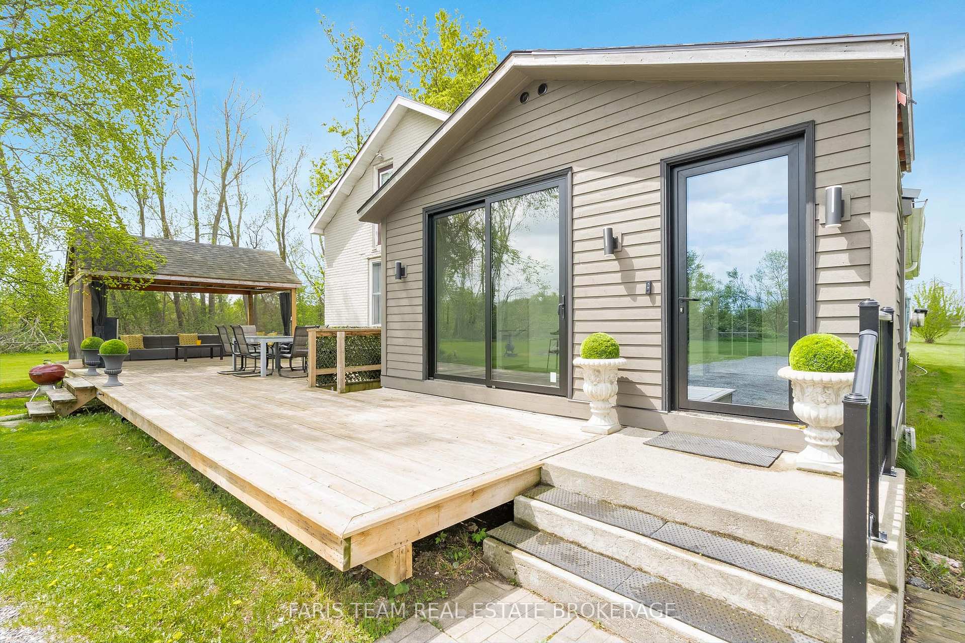 Photo 11 of 2351 20th Side Road, Innisfil, Rural Innisfil — HOMEH