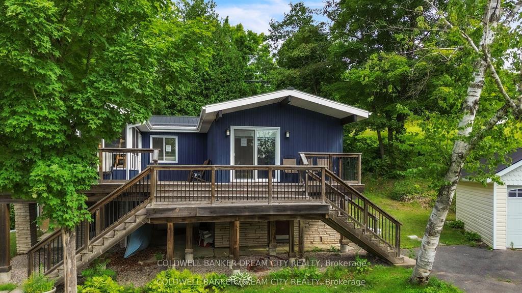 Front of 1004A Almond Lane