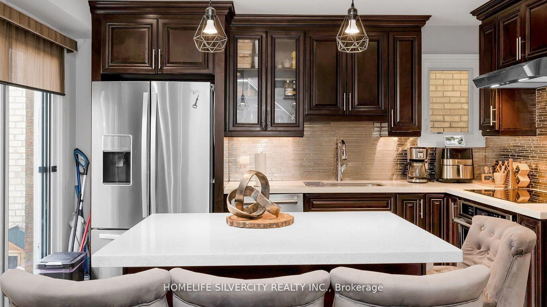 Photo 28 of 75 Stoneledge Circle, Brampton, Sandringham-Wellington — HOMEH
