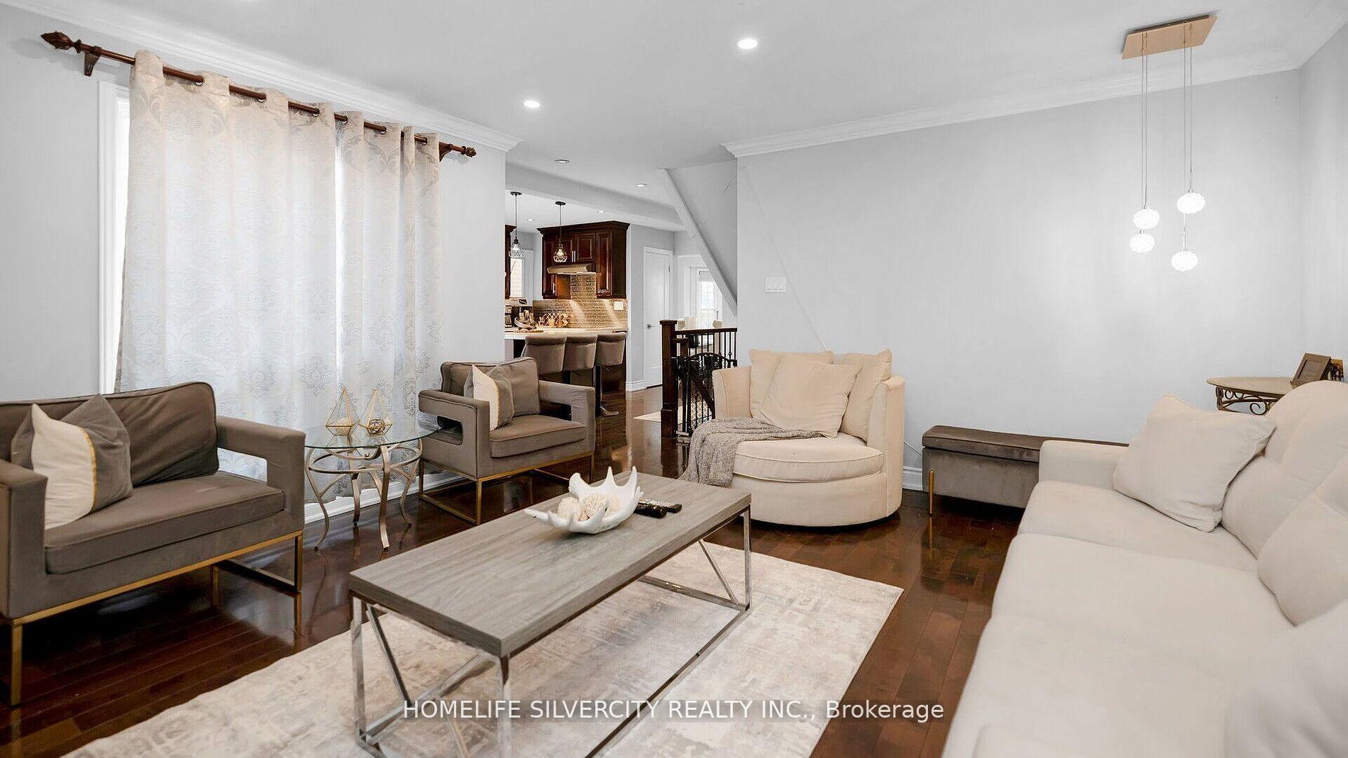 Photo 11 of 75 Stoneledge Circle, Brampton, Sandringham-Wellington — HOMEH