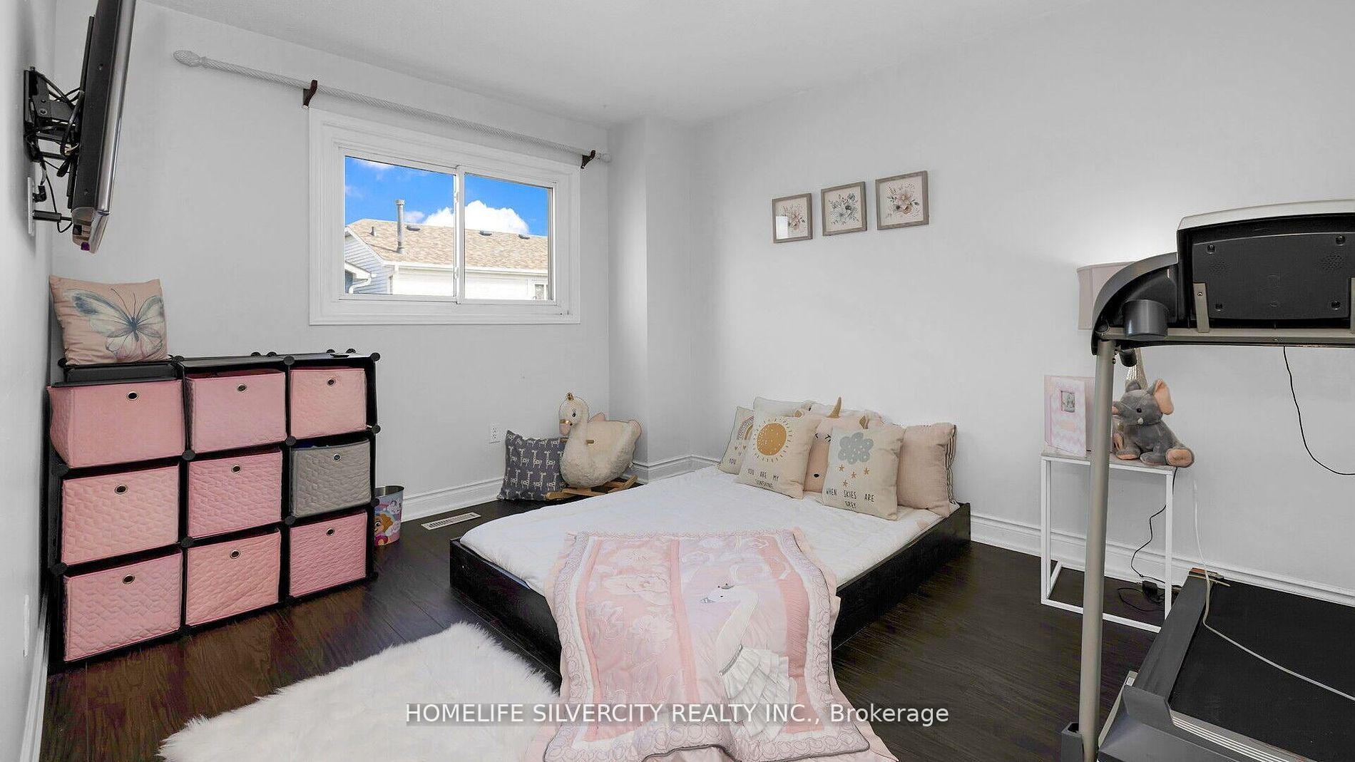 Photo 37 of 75 Stoneledge Circle, Brampton, Sandringham-Wellington — HOMEH