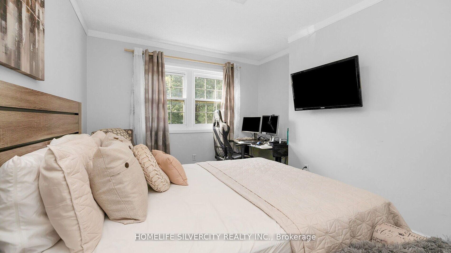 Photo 29 of 75 Stoneledge Circle, Brampton, Sandringham-Wellington — HOMEH