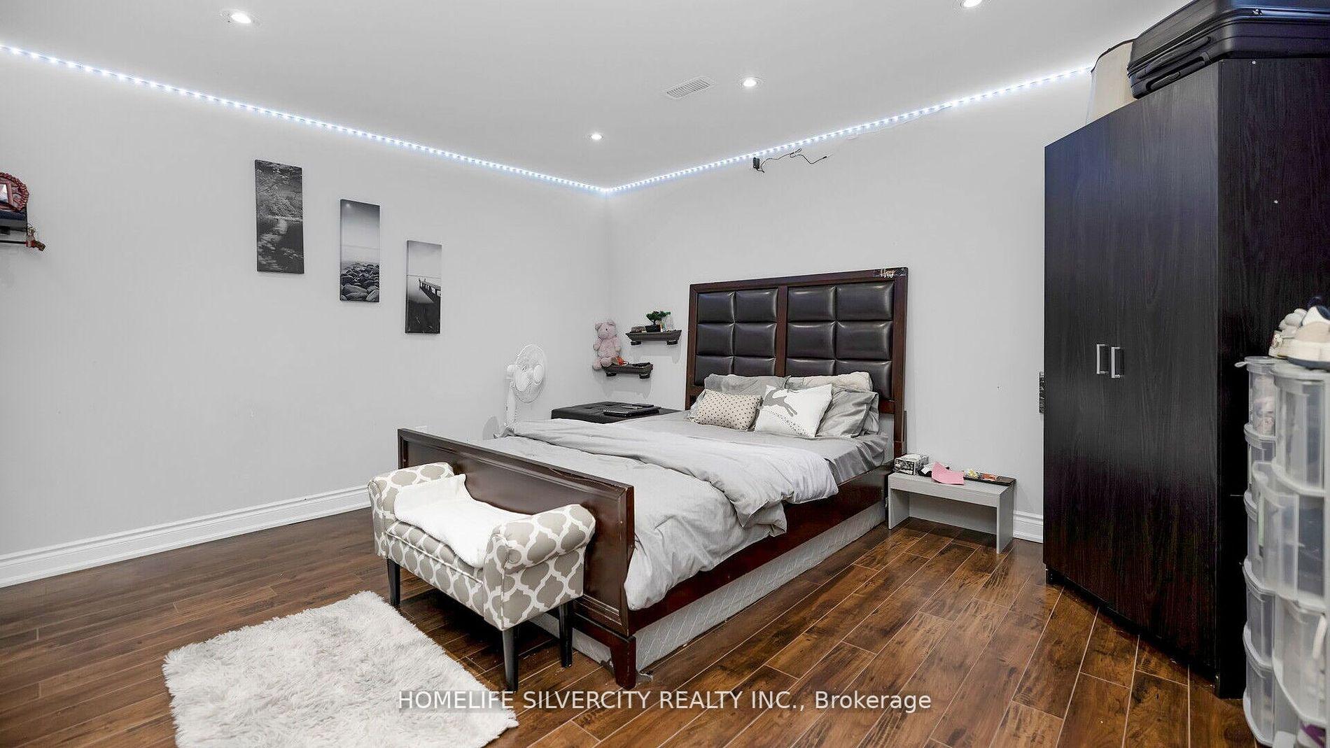 Photo 22 of 75 Stoneledge Circle, Brampton, Sandringham-Wellington — HOMEH