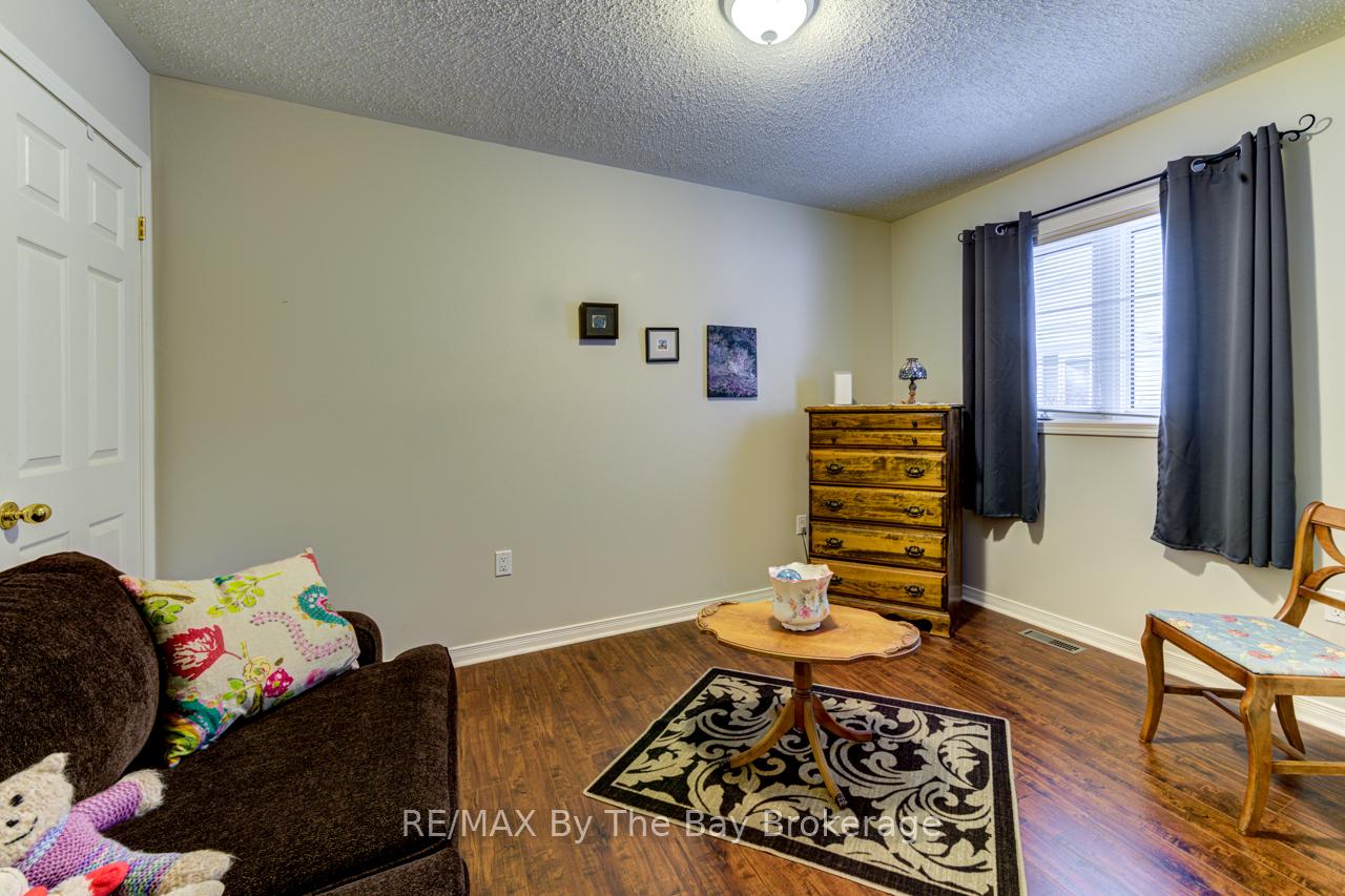 Photo 23 of 27 Pennsylvania Avenue E, Wasaga Beach — HOMEH