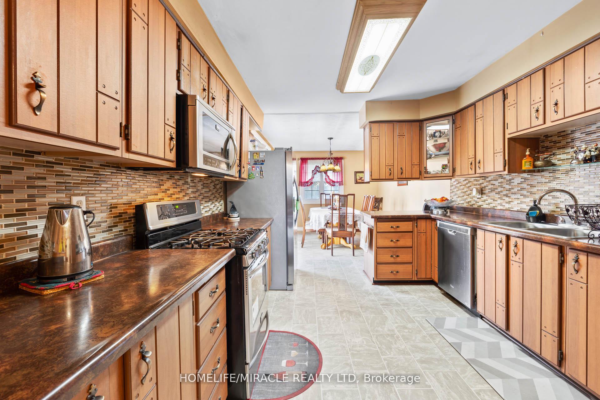 Photo 34 of 73 Garrard Road, Whitby, Blue Grass Meadows — HOMEH