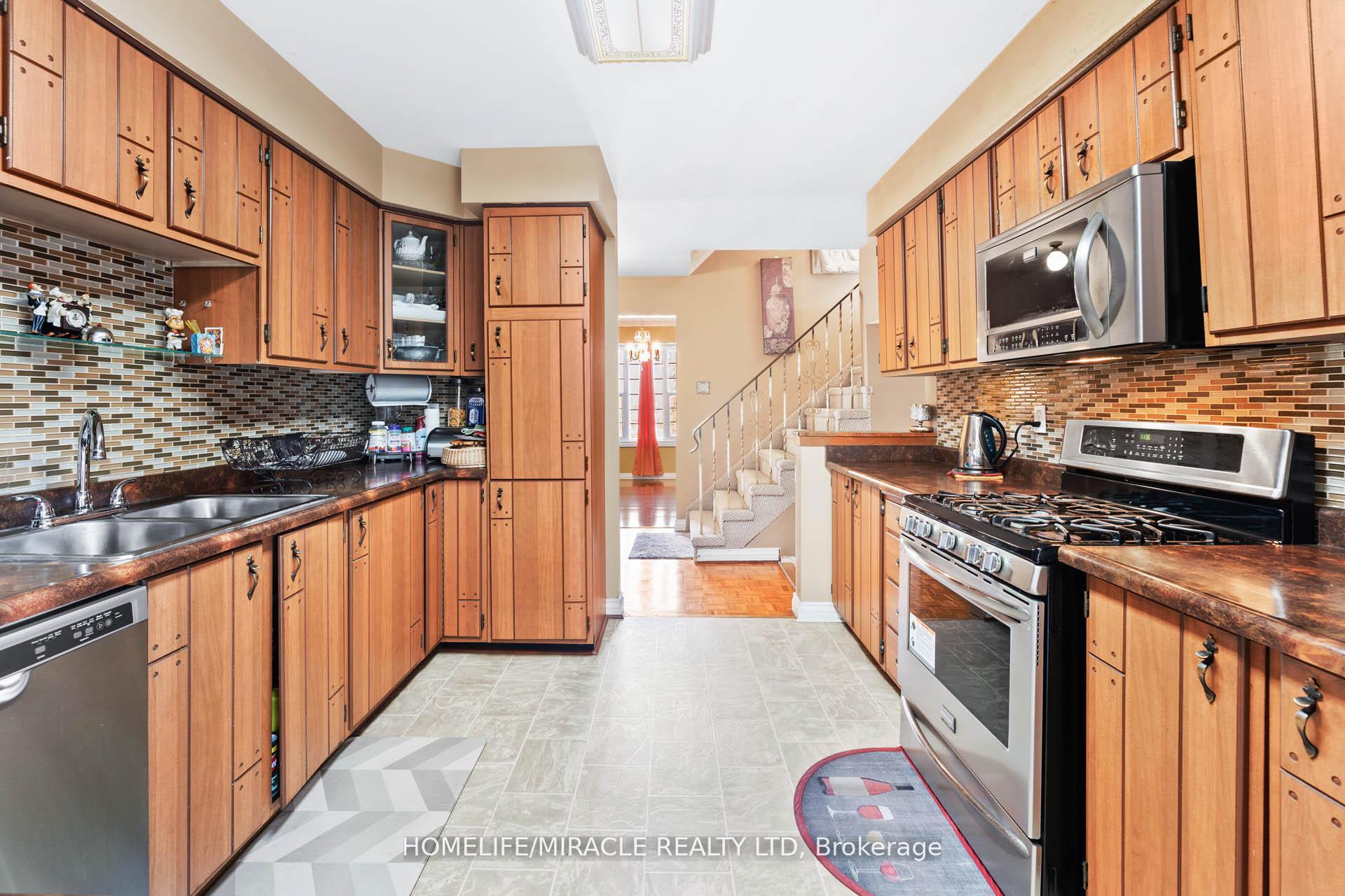 Photo 18 of 73 Garrard Road, Whitby, Blue Grass Meadows — HOMEH
