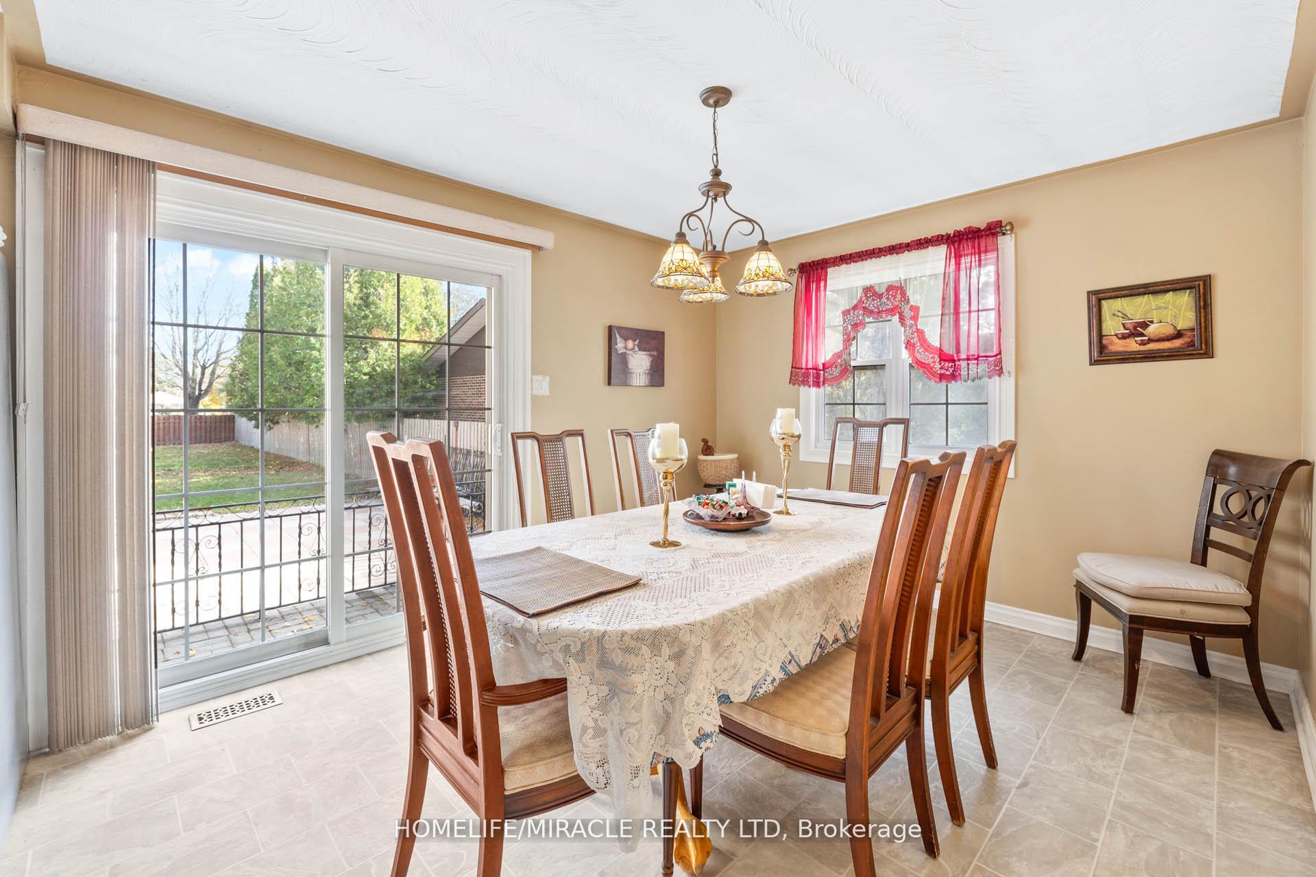 Photo 4 of 73 Garrard Road, Whitby, Blue Grass Meadows — HOMEH
