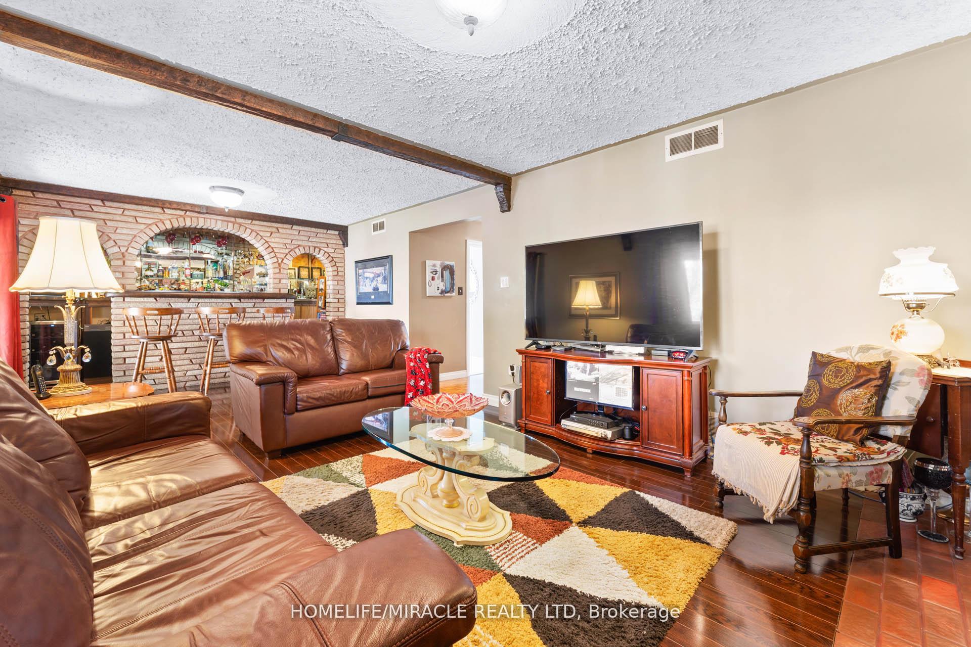 Photo 8 of 73 Garrard Road, Whitby, Blue Grass Meadows — HOMEH