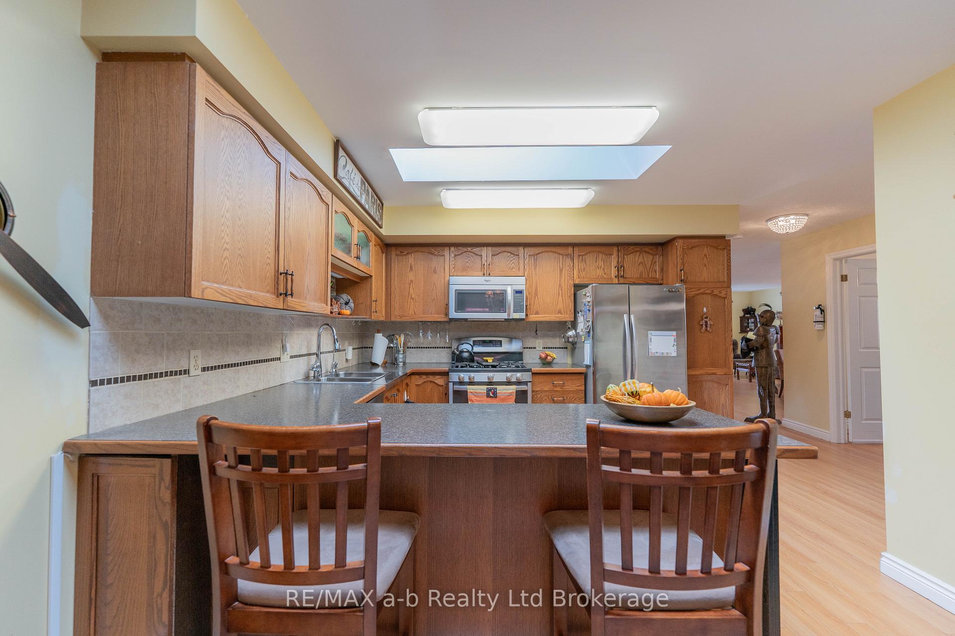 Photo 15 of 53 Hawkins Crescent, Tillsonburg — HOMEH