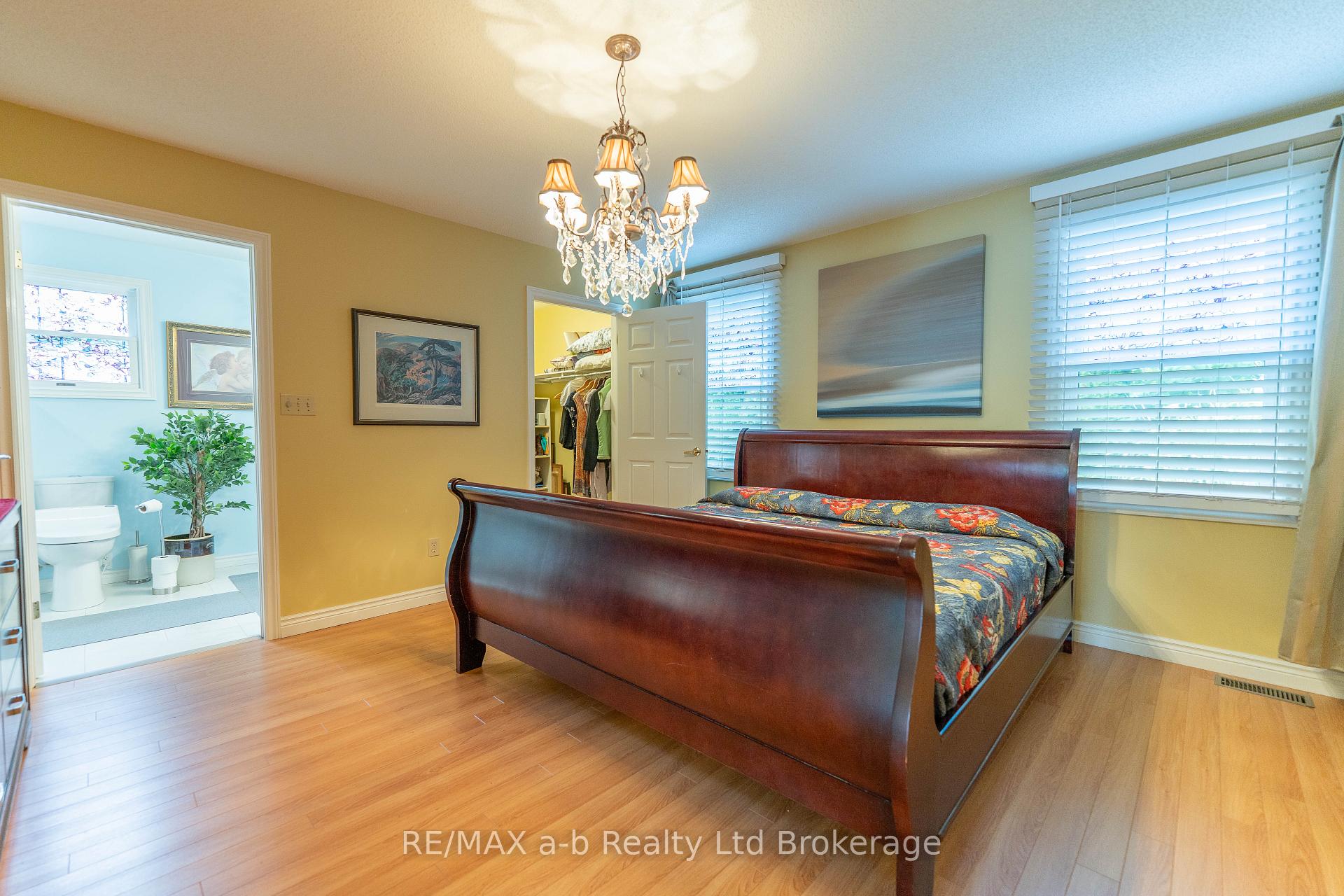 Photo 6 of 53 Hawkins Crescent, Tillsonburg — HOMEH