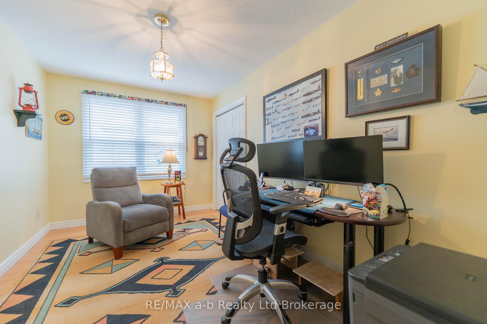 Photo 19 of 53 Hawkins Crescent, Tillsonburg — HOMEH
